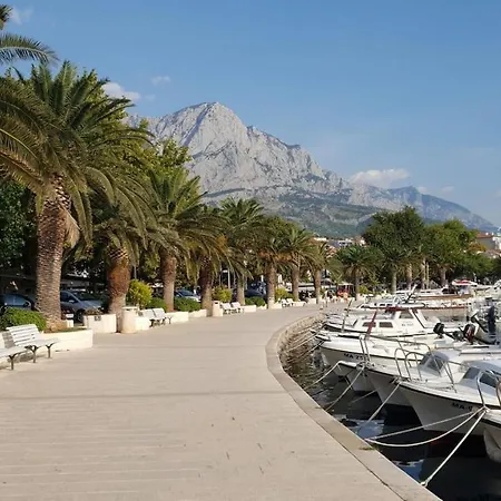 Baska Voda Apartman The View * באסקה וודה